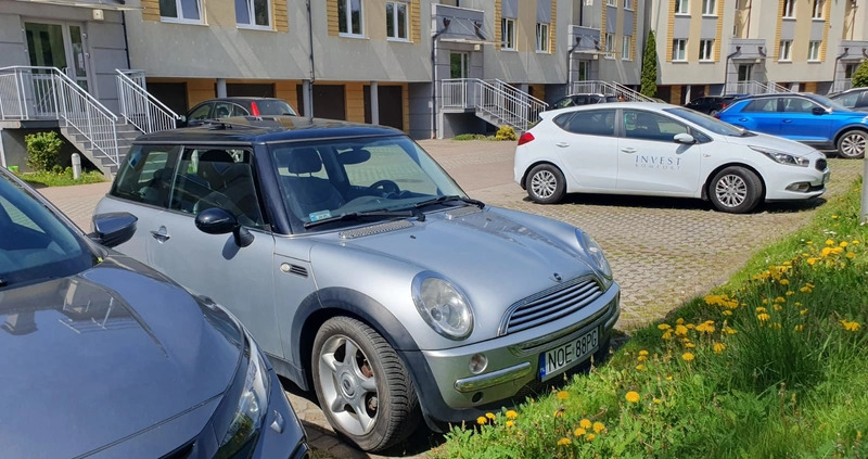 MINI Cooper cena 9500 przebieg: 168840, rok produkcji 2002 z Gdańsk małe 37
